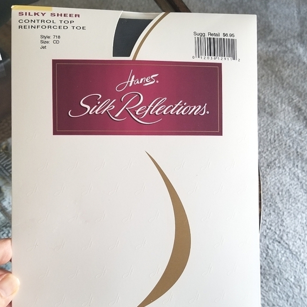 NIB Silk Reflections Pantyhose Jet Black Control Top Reinforced Toe C/D Hanes